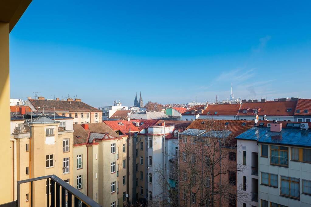 Sunny Safron Apartment プラハ エクステリア 写真
